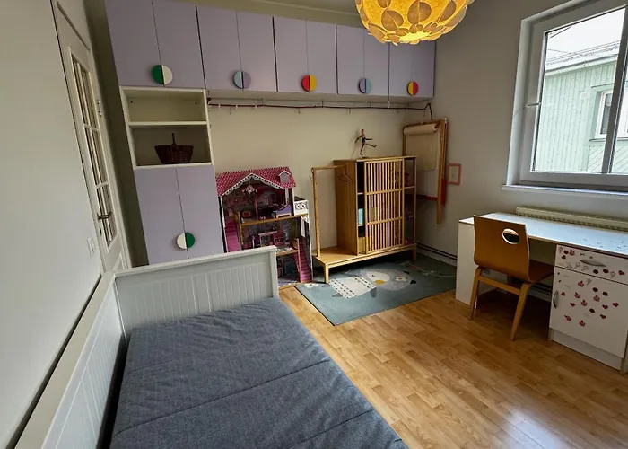 Spacious Family-friendly Apartment, Free Parking شقة تالين